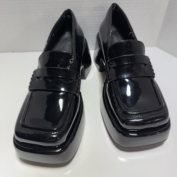 therapy Shoes - Black Chunky retro 90’s 00’s patent leather loafers Therapy Ella May Ding  sz 7